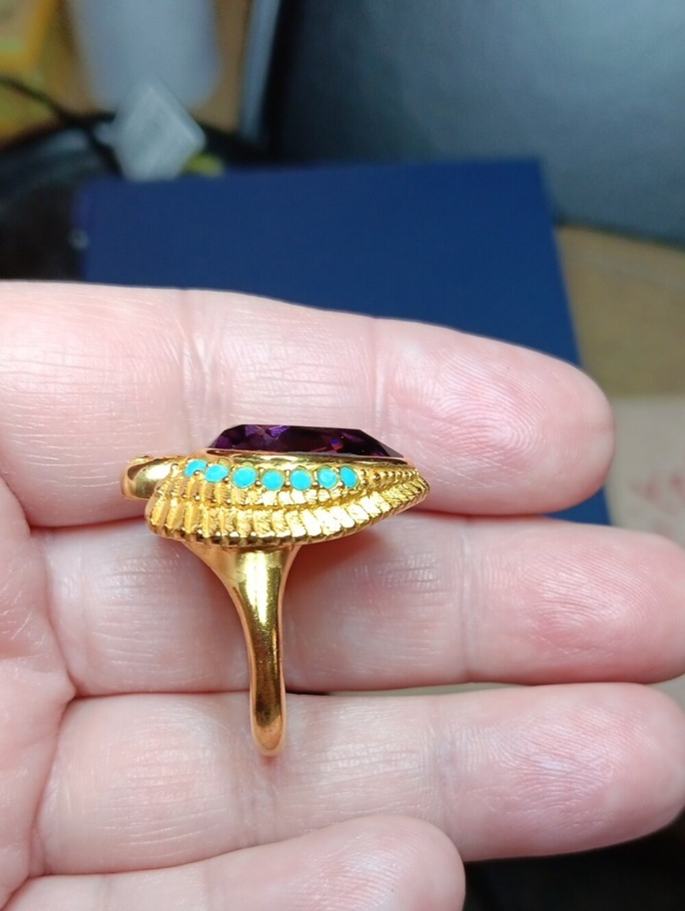 Elizabeth Taylor Avon Egyptian Falcon Ring - Picture 8 of 14